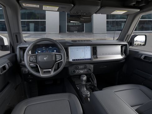New 2026 Ford Bronco Outer Banks w/ Sasquatch Package AWD/4WD image 11
