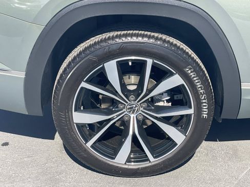 Certified 2026 Volkswagen Atlas SEL Premium R-Line AWD/4WD image 6
