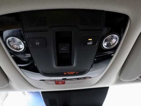 Used 2025 Kia Sportage EX w/ Premium Package image 34