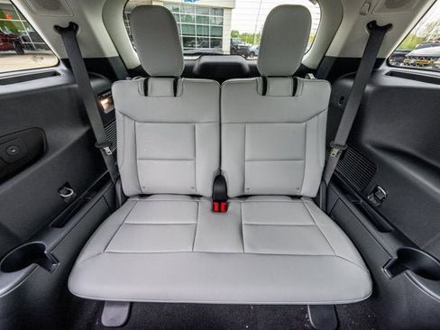 New 2026 Ford Explorer Platinum AWD/4WD image 12