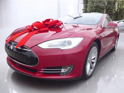 Used 2014 Tesla Model S P85D image 5