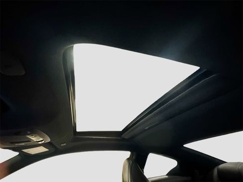 Used 2017 INFINITI Q60 w/ Premium Plus Package 2.0T image 27