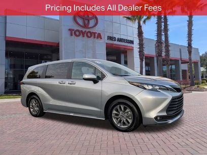 Used 2025 Toyota Sienna XLE