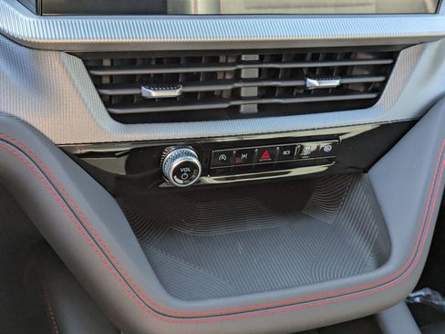 New 2026 Ford Explorer ST-Line w/ ST-Line Street Pack image 21