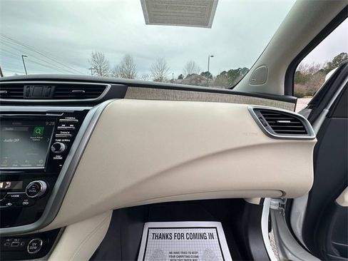 Used 2022 Nissan Murano SL image 16