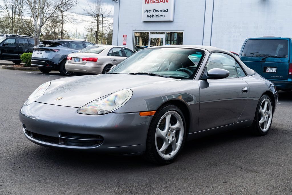 Used 2001 Porsche 911 Carrera RWD image 3
