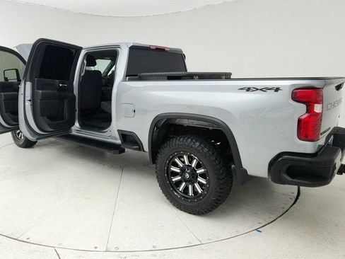 Used 2026 Chevrolet Silverado 2500 Custom w/ Custom Value Package AWD/4WD image 11