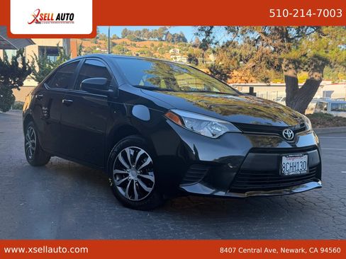 Used 2014 Toyota Corolla LE FWD image 1
