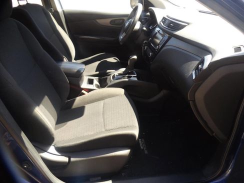 Used 2020 Nissan Rogue Sport S FWD image 7