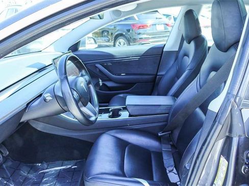 Used 2018 Tesla Model 3 Mid Range image 19
