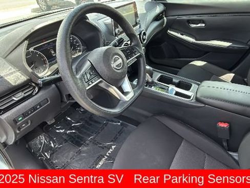 Used 2025 Nissan Sentra SV FWD image 10