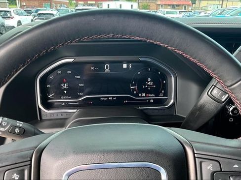 Used 2025 GMC Sierra 2500 AT4X AWD/4WD image 13