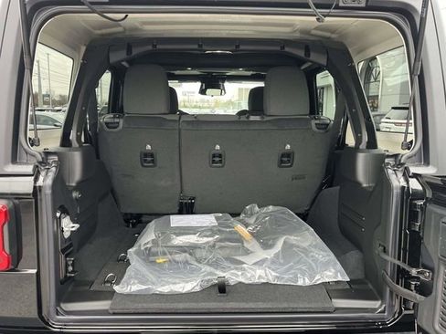New 2026 Jeep Wrangler Unlimited Sport AWD/4WD image 17