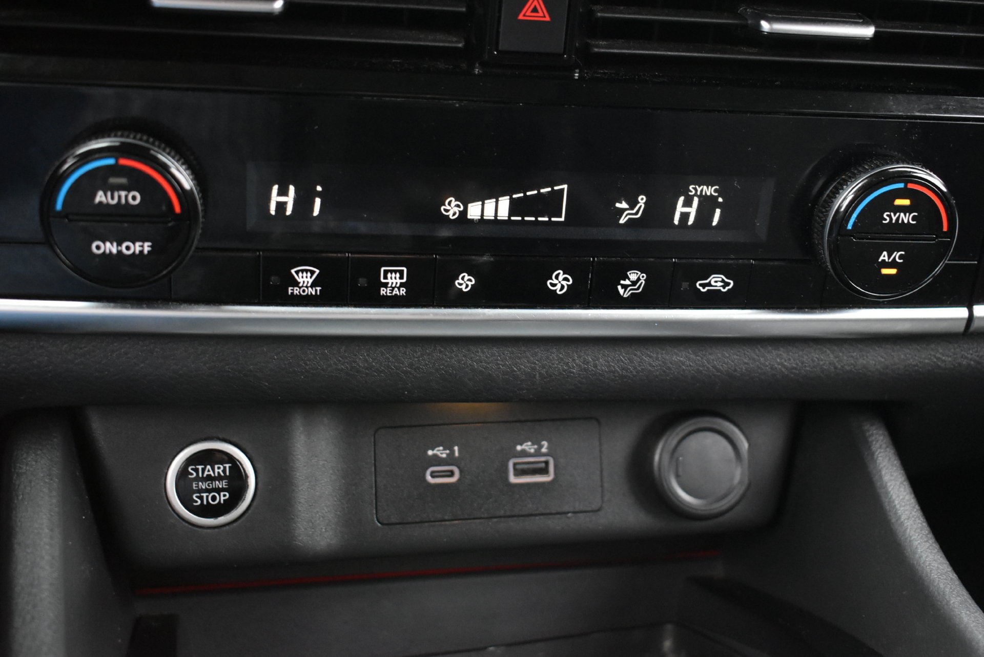 Used 2022 Nissan Rogue SV AWD/4WD image 25