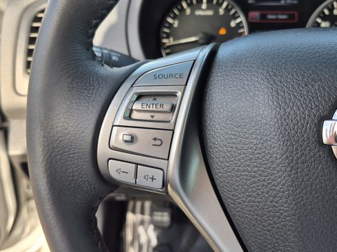 Used 2015 Nissan Altima 2.5 SV w/ Convenience Package FWD image 30