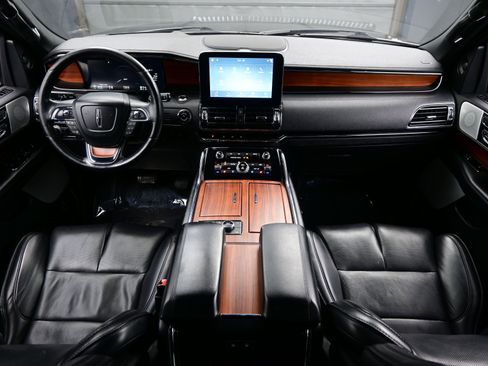 Used 2019 Lincoln Navigator L Reserve image 20