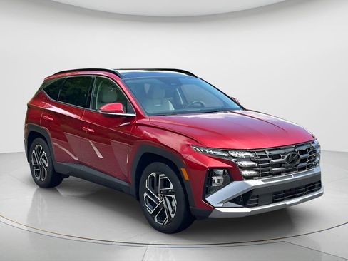 Used 2026 Hyundai Tucson Limited FWD image 3