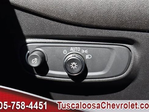 Used 2024 Chevrolet Equinox LT image 38