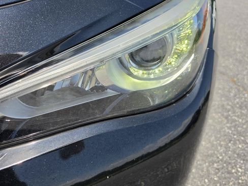 Used 2018 INFINITI Q50 Luxe w/ Essential Package (3.0T Luxe) AWD/4WD image 21