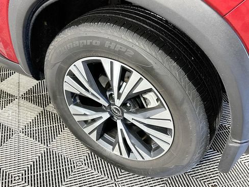 Certified 2023 Nissan Rogue SV w/ SV Premium B Package image 40