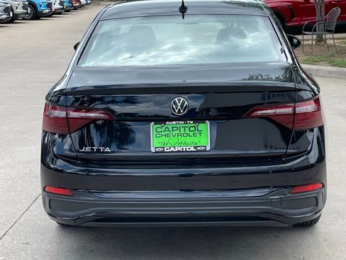 Used 2024 Volkswagen Jetta S FWD image 5