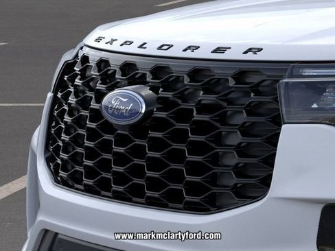 New 2026 Ford Explorer ST-Line AWD/4WD image 17