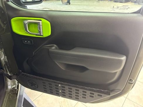 Used 2022 Jeep Gladiator Sport AWD/4WD image 10