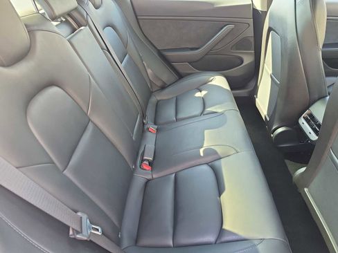 Used 2020 Tesla Model 3 Long Range image 17