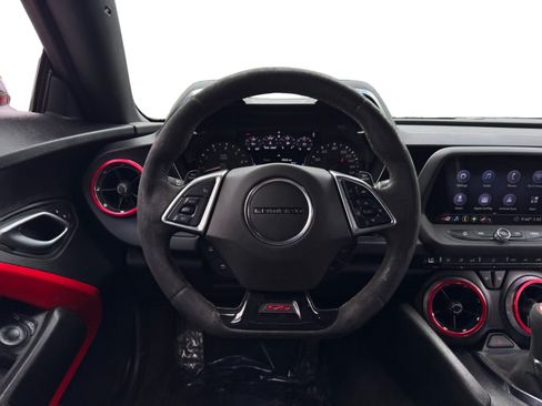 Used 2020 Chevrolet Camaro SS RWD image 12