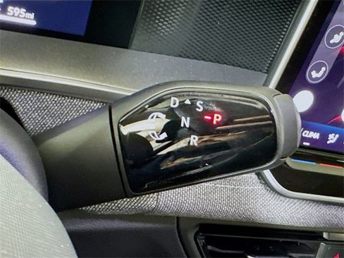 New 2026 Volkswagen Tiguan S image 10