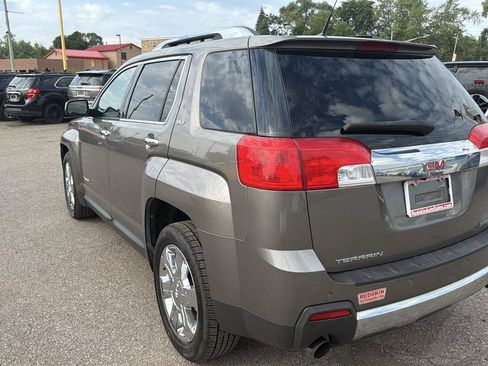 Used 2011 GMC Terrain SLT FWD image 4
