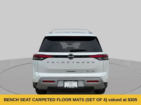 Used 2025 Nissan Pathfinder SL AWD/4WD image 6