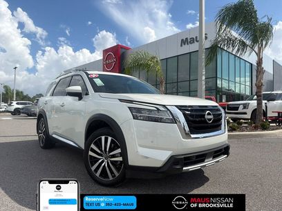 Used 2024 Nissan Pathfinder Platinum w/ Cargo Package
