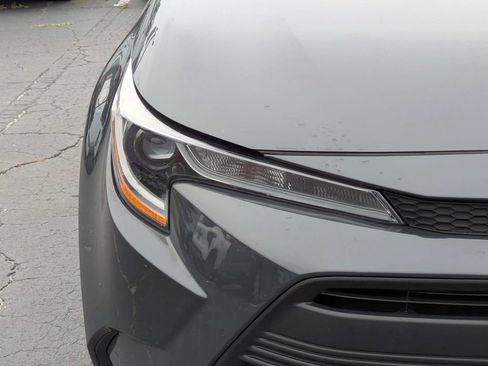 Used 2023 Toyota Corolla LE FWD image 10