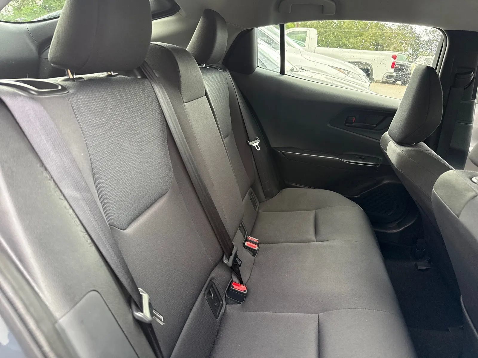 Used 2025 Toyota Prius LE FWD image 14
