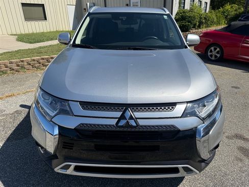 Used 2020 Mitsubishi Outlander FWD image 8