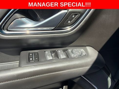 Used 2024 Chevrolet Tahoe High Country AWD/4WD image 21