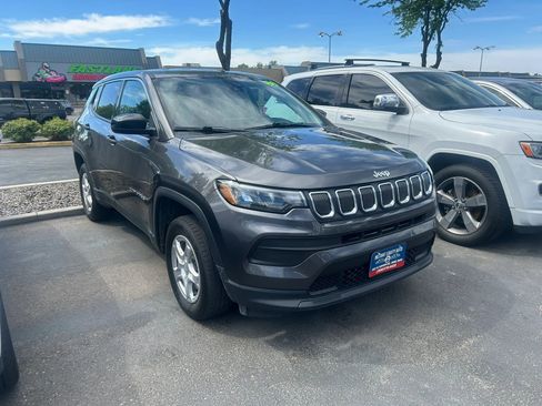 Used 2022 Jeep Compass Sport AWD/4WD image 2