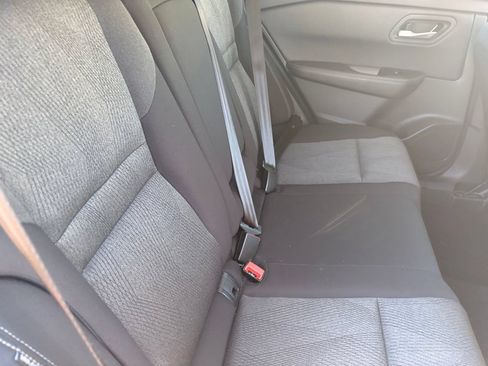 Certified 2023 Nissan Rogue SV FWD image 14
