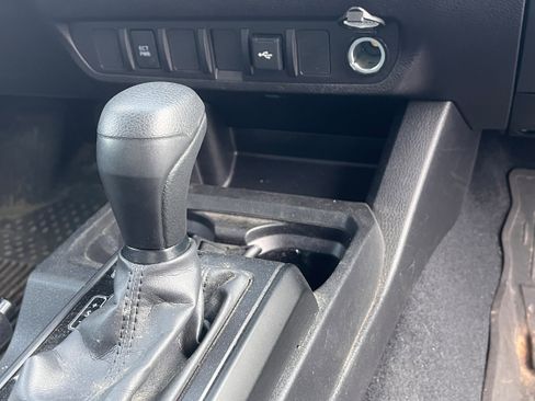 Used 2022 Toyota Tacoma SR image 14