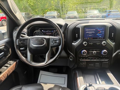 Certified 2022 GMC Sierra 3500 Denali w/ Denali Ultimate Package AWD/4WD image 15