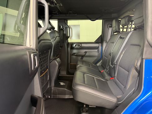 Used 2024 Ford Bronco Badlands AWD/4WD image 23