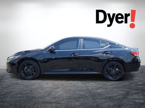Used 2025 Nissan Sentra SR w/ Midnight Edition FWD image 7