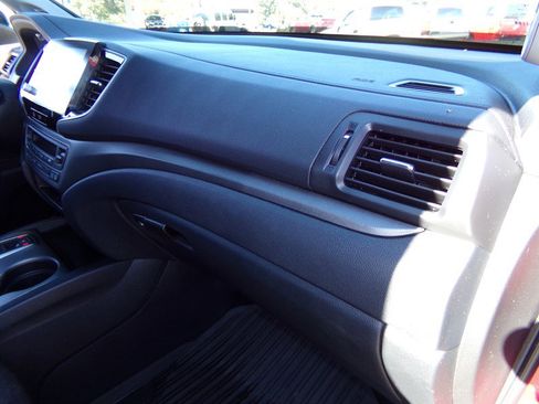 Used 2022 Honda Ridgeline Sport image 42