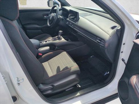 Used 2025 Honda HR-V Sport image 20