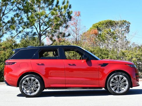 Used 2024 Land Rover Range Rover Sport Dynamic SE image 7