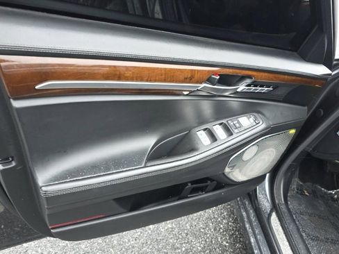 Used 2019 Genesis G90 3.3T Premium image 12