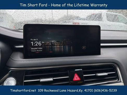 Used 2025 Genesis G70 2.5T image 10