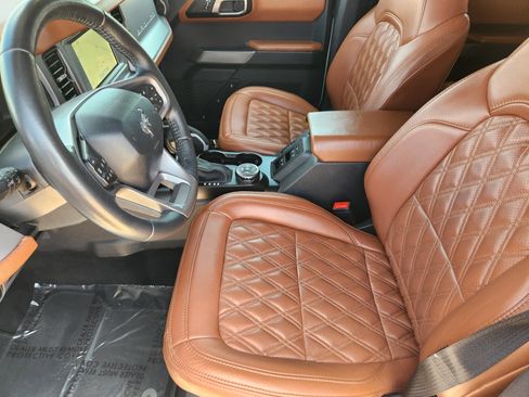 Used 2023 Ford Bronco Outer Banks AWD/4WD image 5