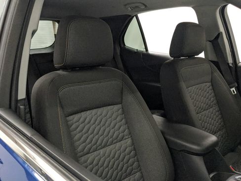 Used 2019 Chevrolet Equinox LT w/ Driver Convenience Package FWD image 37